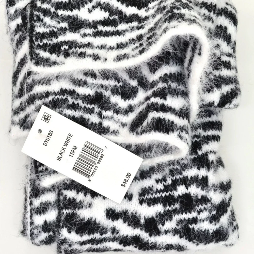 DKNY Fuzzy Zebra Print Scarf -‎ Black & White Animal Print